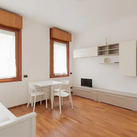 Guesthost - Cozy In Citta Studi * Mailand