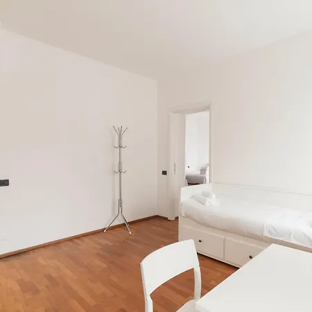Guesthost - Cozy In Citta Studi * ميلان