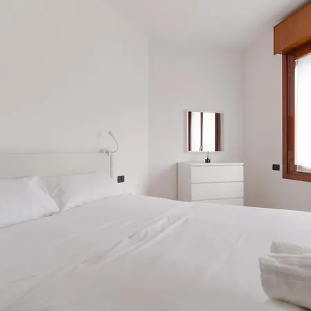 Guesthost - Cozy In Citta Studi Apartmán *